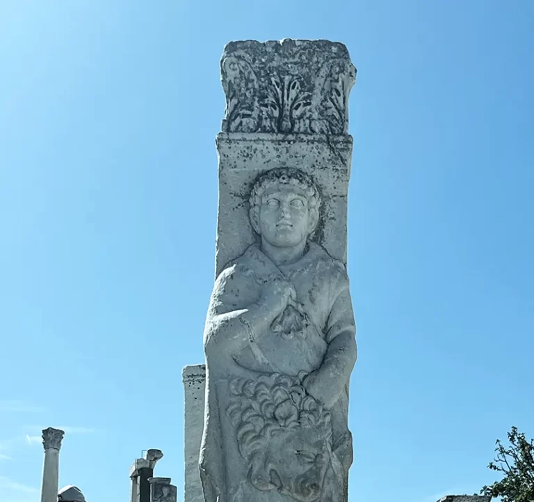 Efes Antik Kenti Herakles Kapısı